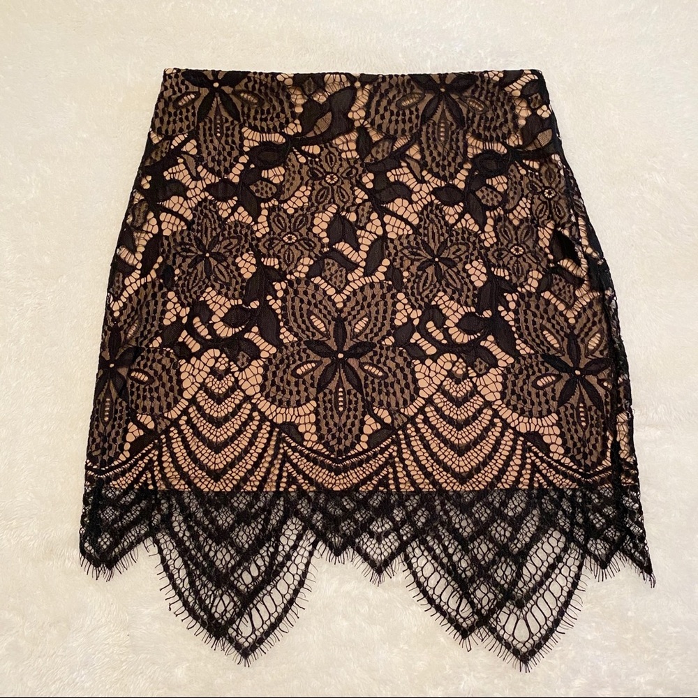 Express black and tan lace skirt